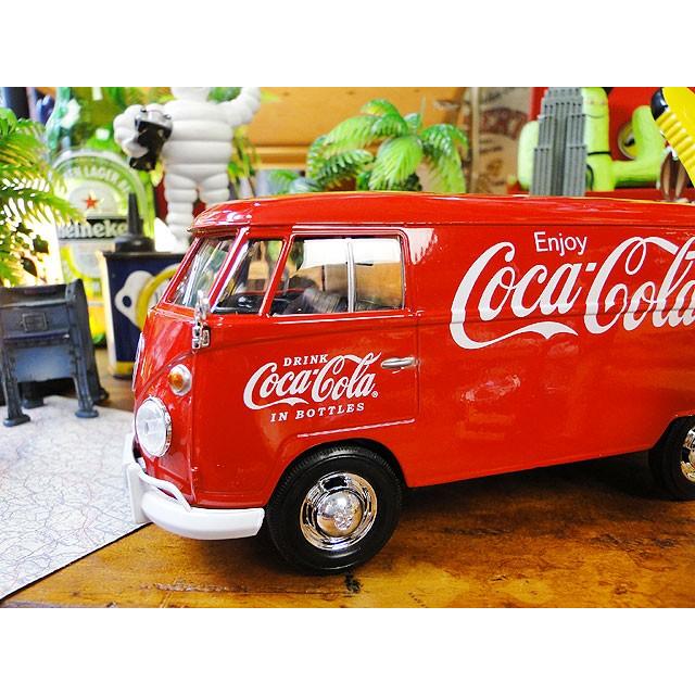 コカ・コーラ　1963年　フォルクス・ワーゲン　タイプ2　カーゴバン　ダイキャストミニカー　1/24　（デリバリースタッフのフィギュア付） | Coca Cola | 06