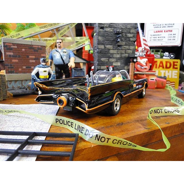 クラシックTVシリーズ　バットモービル　ダイキャストミニカー　1/24スケール　（バットマンフィギュア付き） |  | 07