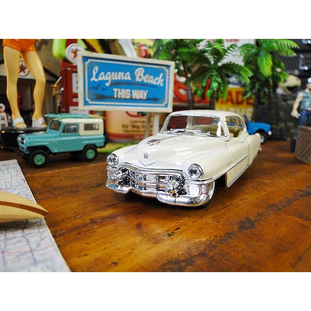 1953年キャデラック シリーズ62 クーペ ダイキャストミニカー 1/43