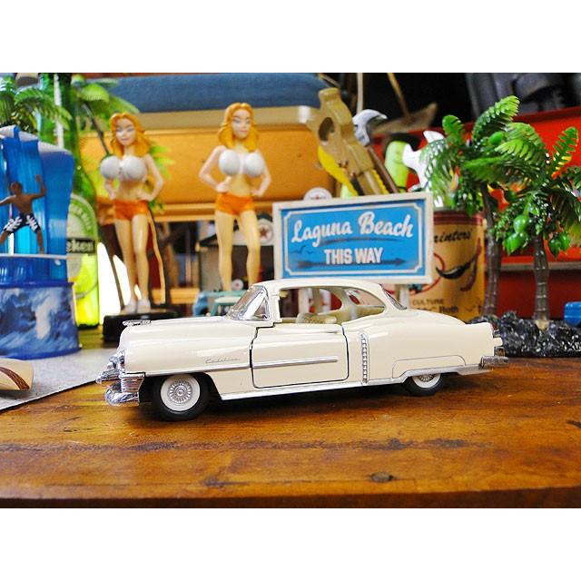 1953年キャデラック シリーズ62 クーペ ダイキャストミニカー 1/43