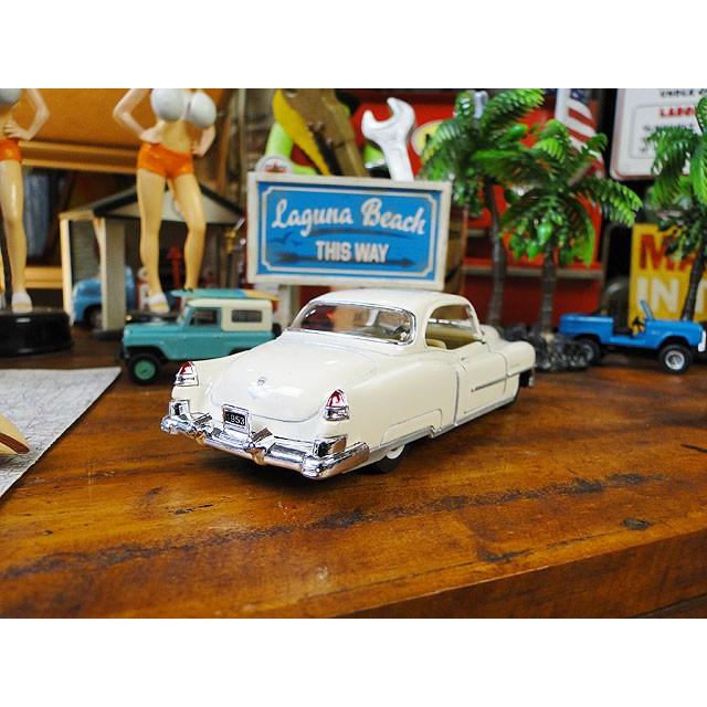 1953年キャデラック シリーズ62 クーペ ダイキャストミニカー 1/43