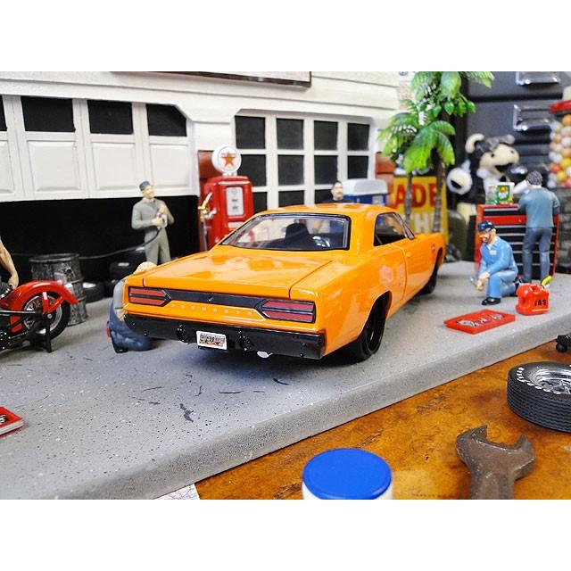 Jada 1970年プリムス ロードランナー ダイキャストミニカー 1/24
