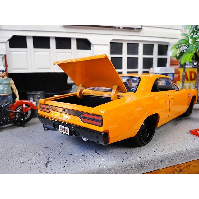 Jada 1970年プリムス ロードランナー ダイキャストミニカー 1/24