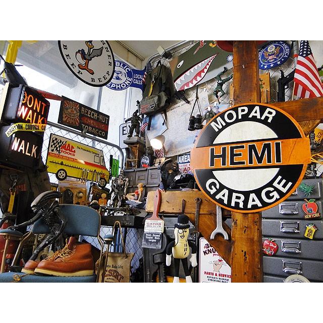 HEMI　モパーガレージ　ダイカット　ビッグサイン　■ アメリカン雑貨 アメリカ雑貨 |  | 02