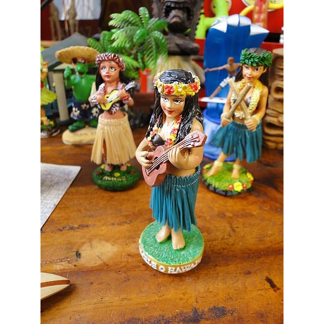 ハワイアン　フラガール　ダッシュボードドール　MINI　（ナメレオハワイ）　■　アメリカン雑貨　アメリカ雑貨 |  | 08