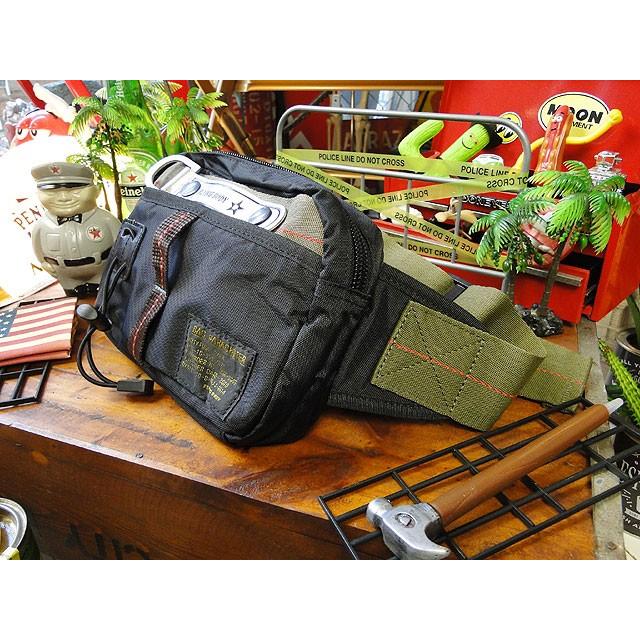 フライングボディバッグ スクエアウエストバッグ （ブラック