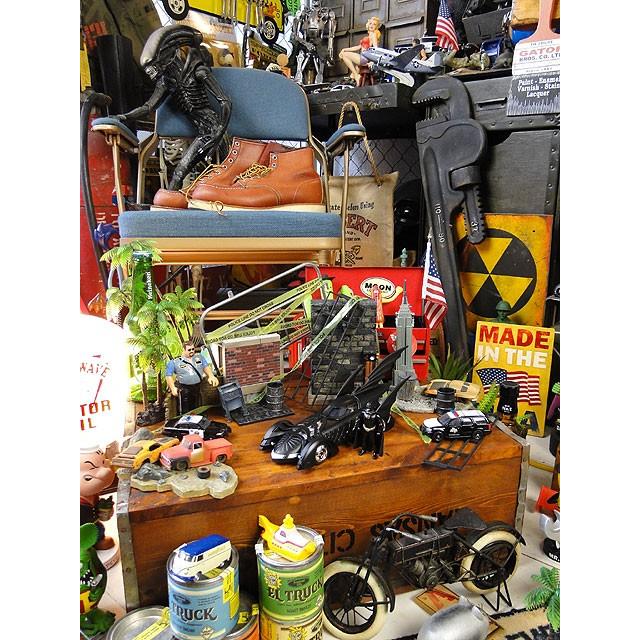 映画　バットマン　フォーエバー　バットモービル　ダイキャストミニカー　（バットマン付き）　■　アメリカン雑貨　アメリカ雑貨 |  | 15