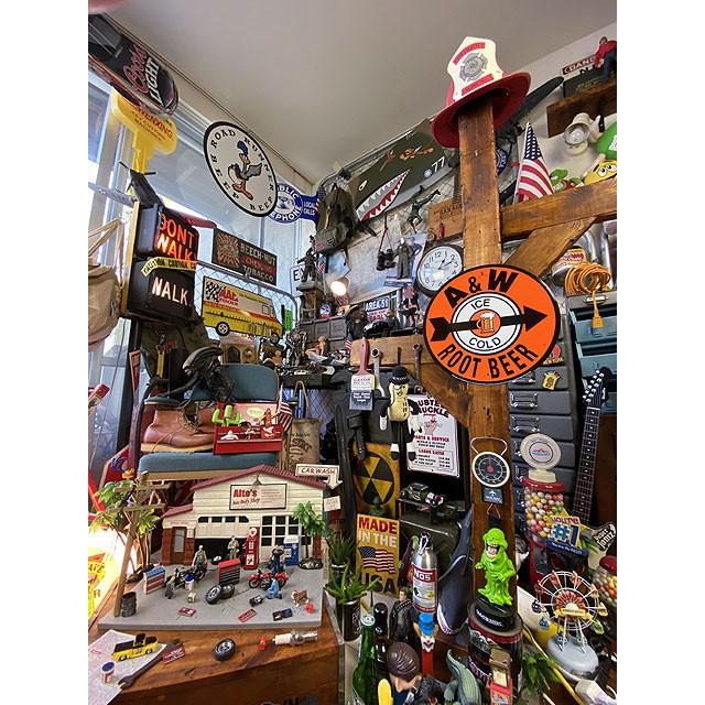 A&W　ルートビアーのラウンド型　ブリキ看板　■ アメリカン雑貨 アメリカ雑貨 |  | 04