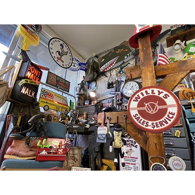ウィリス　オーバーランド　ラウンド型ブリキ看板　（ロゴ）　■ アメリカン雑貨 アメリカ雑貨 |  | 03