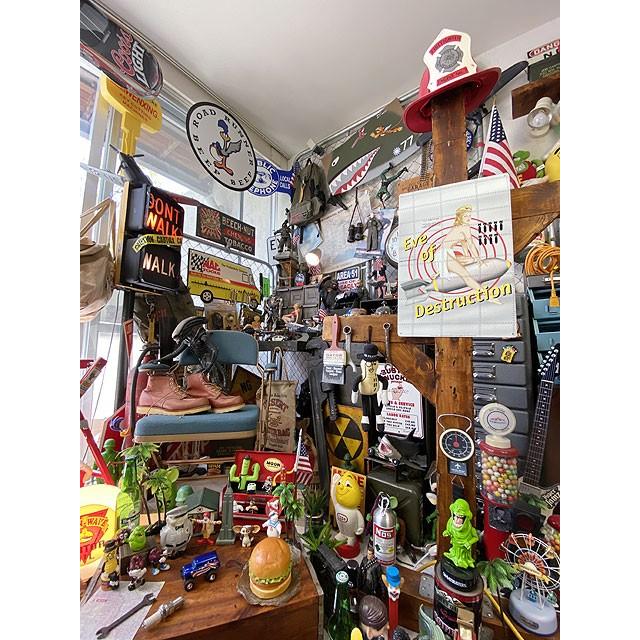 ピンナップガール　ミリタリーアート　ブリキ看板　（Eve of Destruction　明日なき世界）　■ アメリカン雑貨 アメリカ雑貨 |  | 05