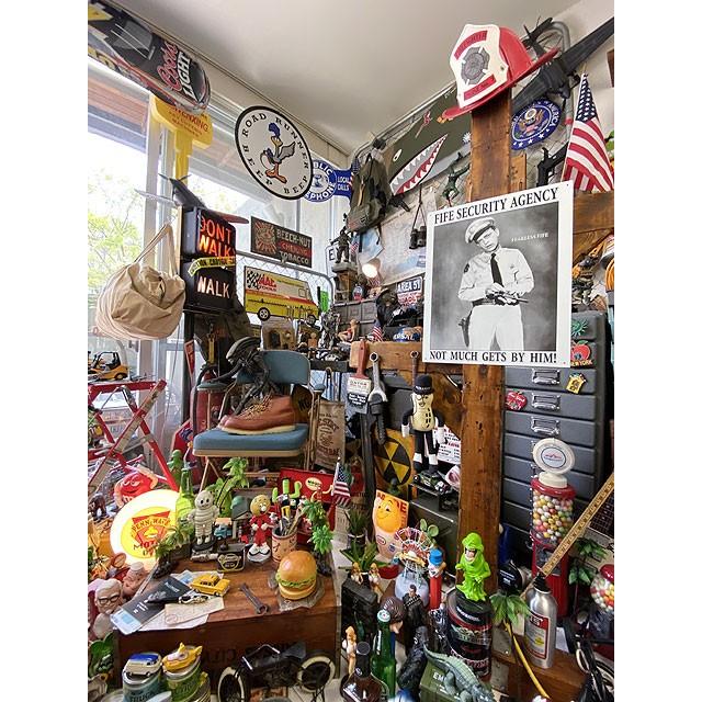 ドラマ「メイベリー110番」アンディ・グリフィス・ショー　ブリキ看板　（ファイヤーセキュリティエージェンシー） |  | 05