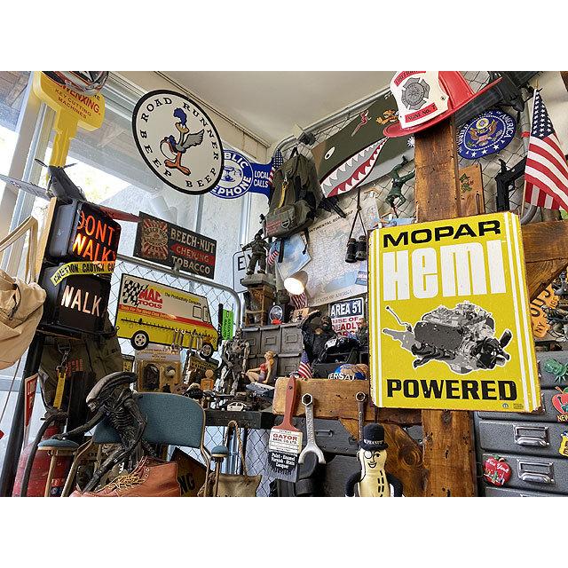 モパー　HEMI POWERED　ブリキ看板　（ヴィンテージ）　■ アメリカン雑貨 アメリカ雑貨 |  | 04
