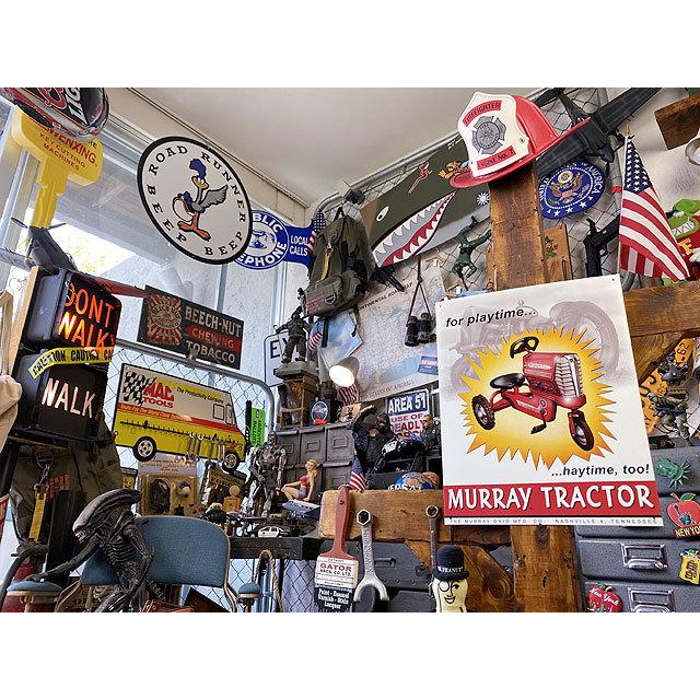 アメリカントラクターのペダルカー　ブリキ看板　（MURRAY TRACTOR）　■　アメリカン雑貨　アメリカ雑貨 |  | 04