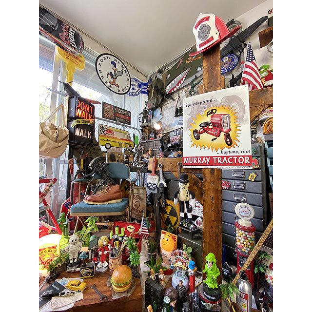 アメリカントラクターのペダルカー　ブリキ看板　（MURRAY TRACTOR）　■　アメリカン雑貨　アメリカ雑貨 |  | 05