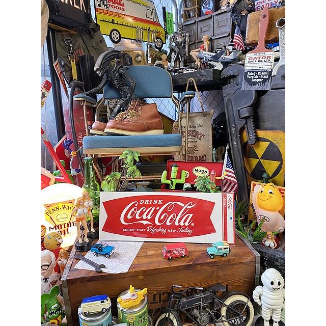 コカ・コーラ　デカサイズステッカー　XLサイズ　（フィッシュテールカット）　■　アメリカン雑貨　アメリカ雑貨 | Coca Cola | 02