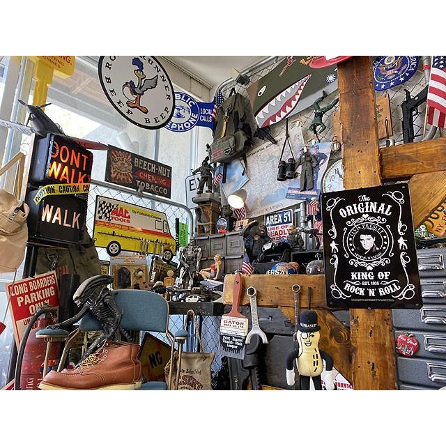 エルヴィス・プレスリー　ブラックラベル　ミニブリキ看板 ■ アメリカン雑貨 アメリカ雑貨 |  | 03