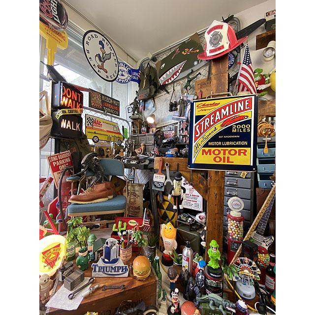 ★稀少な絶盤品★ ストリームライン　モーターオイル　オイル缶型U.S.ヘヴィースチールサイン ■ アメリカン雑貨 アメリカ雑貨 |  | 03