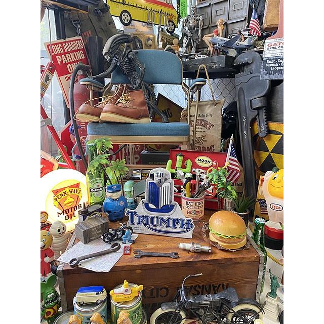 トライアンフ　スタンドサイン　U.S.ヘヴィースチールサイン |  | 05