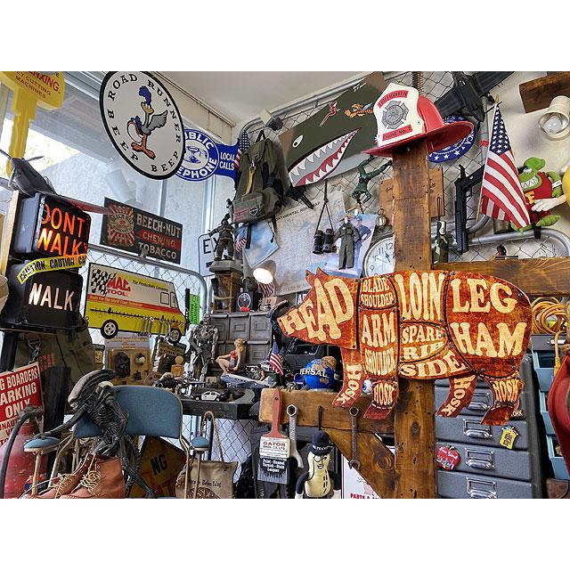 ★稀少な絶盤品★ ブタのミートカットチャート　U.S.ヘヴィースチールサイン　　こだわりの立体仕上げ看板 ■ アメリカ雑貨 アメリカン雑貨 |  | 05