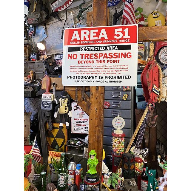 エリア51　警告看板　アルミサインボード ■ アメリカン雑貨 アメリカ雑貨 |  | 04