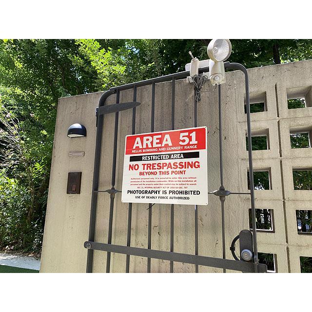 エリア51　警告看板　アルミサインボード ■ アメリカン雑貨 アメリカ雑貨 |  | 07