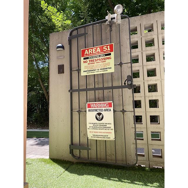 エリア51の蓄光看板　アルミサインボード ■ アメリカン雑貨 アメリカ雑貨 |  | 16