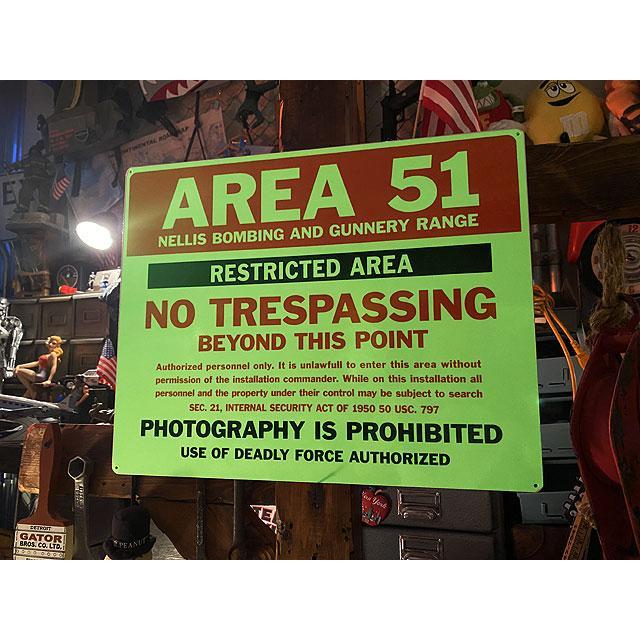 エリア51の蓄光看板　アルミサインボード ■ アメリカン雑貨 アメリカ雑貨 |  | 06