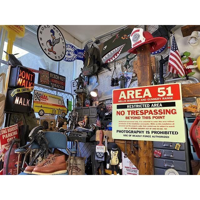 エリア51の蓄光看板　アルミサインボード ■ アメリカン雑貨 アメリカ雑貨 |  | 09