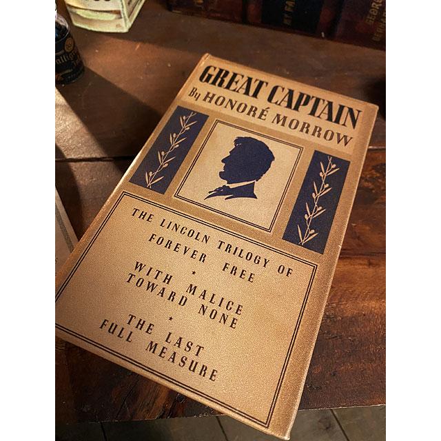 古めかしい洋書みたいな小物入れ　ブックボックス　（No.41/グレートキャプテン）　■ アメリカン雑貨 アメリカ雑貨 |  | 02