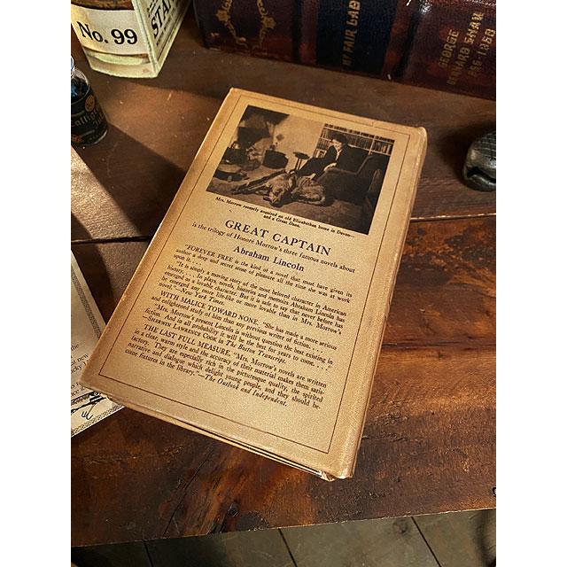 古めかしい洋書みたいな小物入れ　ブックボックス　（No.41/グレートキャプテン）　■ アメリカン雑貨 アメリカ雑貨 |  | 04
