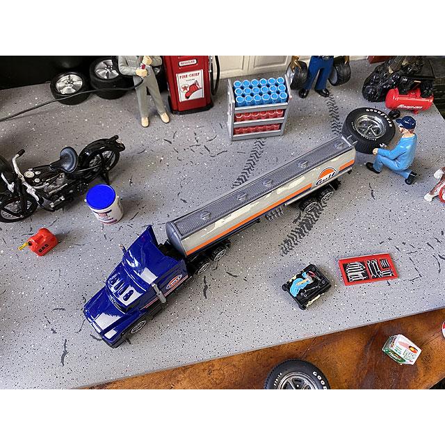 ガルフのタンカートラック ダイキャストミニカー （ブルーヘッド