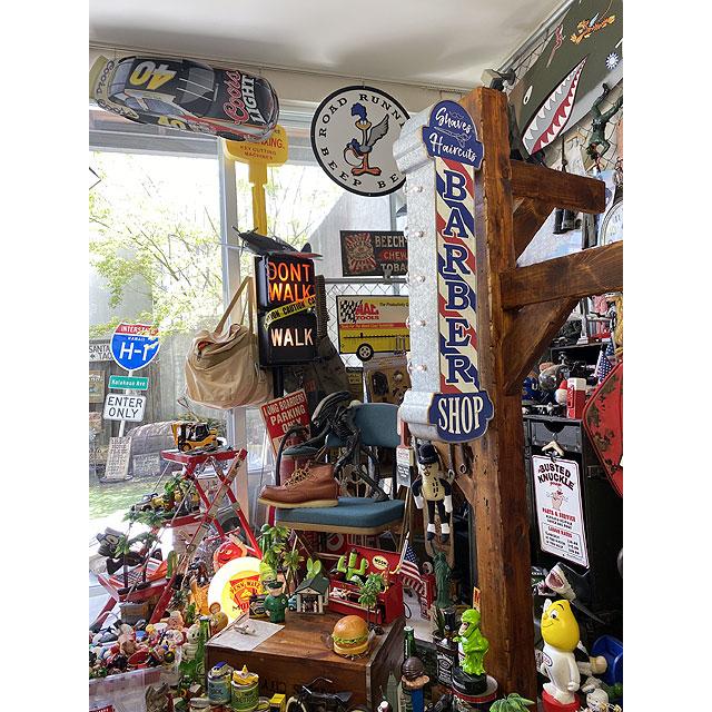 アメリカのアーケードサイン　ウォールオブジェ　（バーバーショップ）　【両面デザイン】 爆買 |  | 06