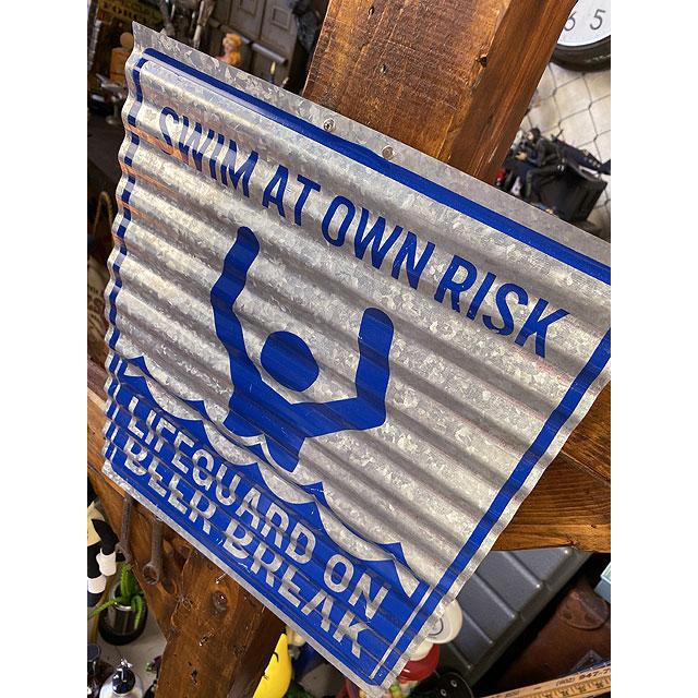 「ライフガードはビール休憩中です」　波板サイン ■ アメリカン雑貨 アメリカ雑貨 |  | 01
