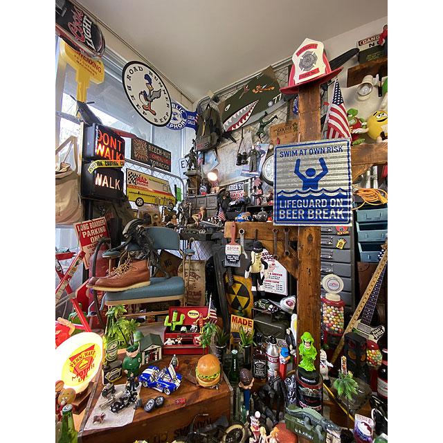 「ライフガードはビール休憩中です」　波板サイン ■ アメリカン雑貨 アメリカ雑貨 |  | 04