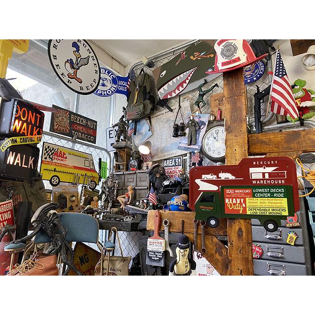 マーキュリー　エンボス　ガレージサイン　（デリバリートラック）　■　アメリカン雑貨　アメリカ雑貨 | MERCURY | 02