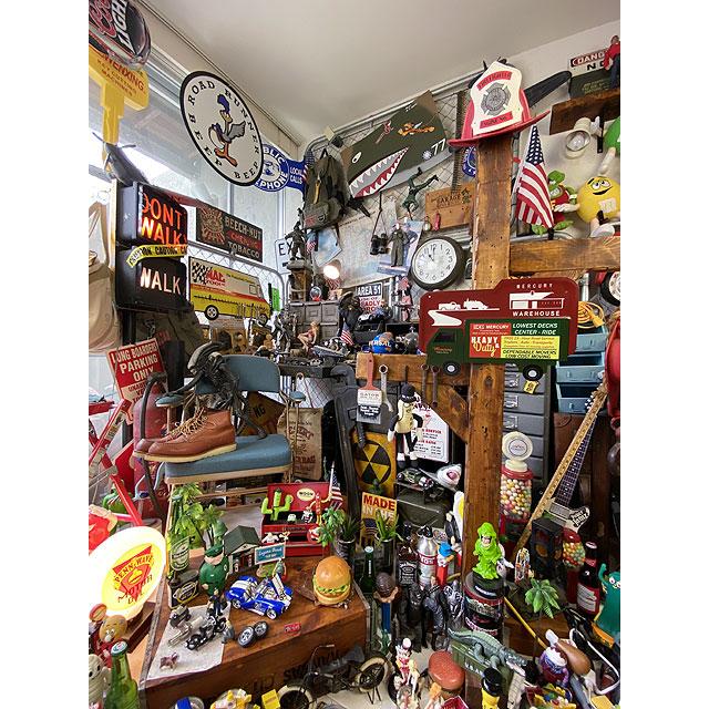 マーキュリー　エンボス　ガレージサイン　（デリバリートラック）　■　アメリカン雑貨　アメリカ雑貨 | MERCURY | 03