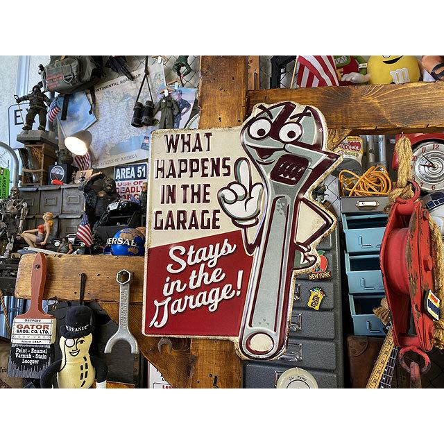 モンキーレンチマン　エンボス　ティンサイン ■ アメリカン雑貨 アメリカ雑貨 |  | 06