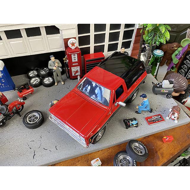 Jada 1980年シボレー ブレイザー ダイキャストミニカー 1/24スケール