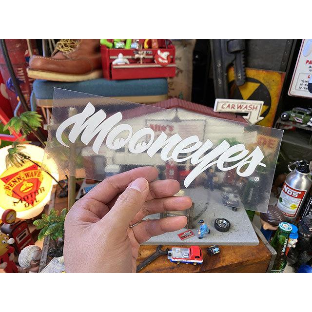 ムーンアイズロゴ　抜きステッカー　（レタリングロゴ/ホワイト）　■　アメリカン雑貨　アメリカ雑貨 | 