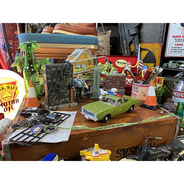 テレビシリーズ「特攻野郎Aチーム」1977年プリムス フューリー