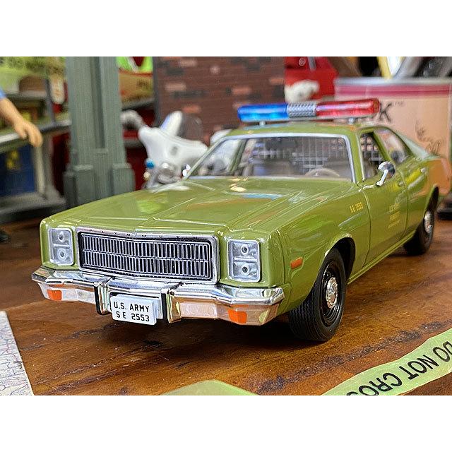 1/18 プリムスフューリー オープン グリーン ダイキャスト製ミニカー テレビシリーズ「特攻野郎Aチーム」1977年プリムス フューリー