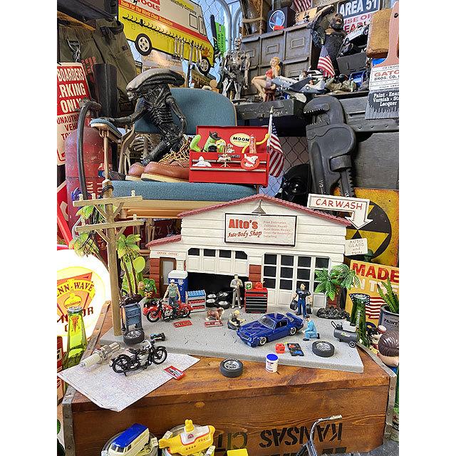 NETFLIXドラマ　ストレンジャーシングス　ビリー　1979年　シボレー　カマロ　Z28　ダイキャストミニカー　1/32スケール ■ アメリカン雑貨 |  | 09