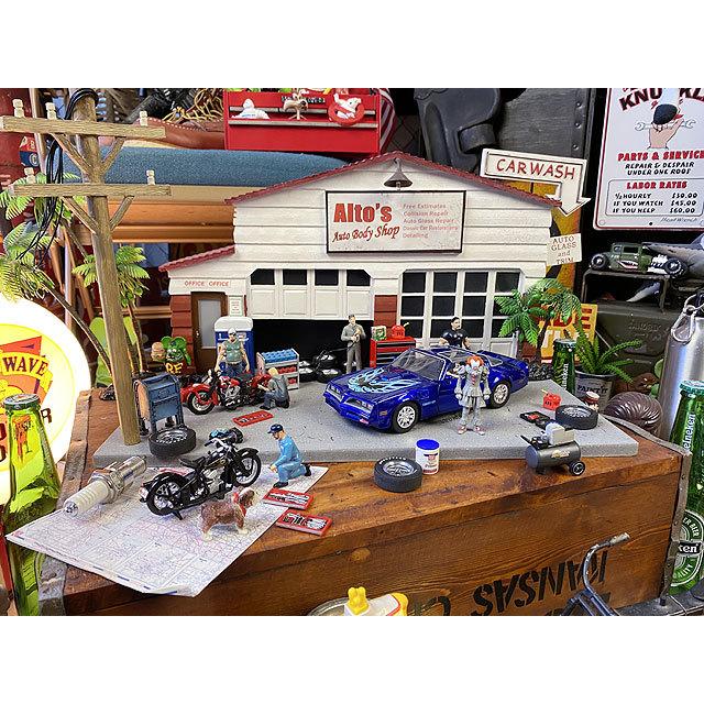 映画　IT/イット　1977年ポンティアック・ファイヤーバード　ミニカー　1/24　（ペニーワイズ＆ヘンリー・バウワーズのフィギュア付） |  | 14