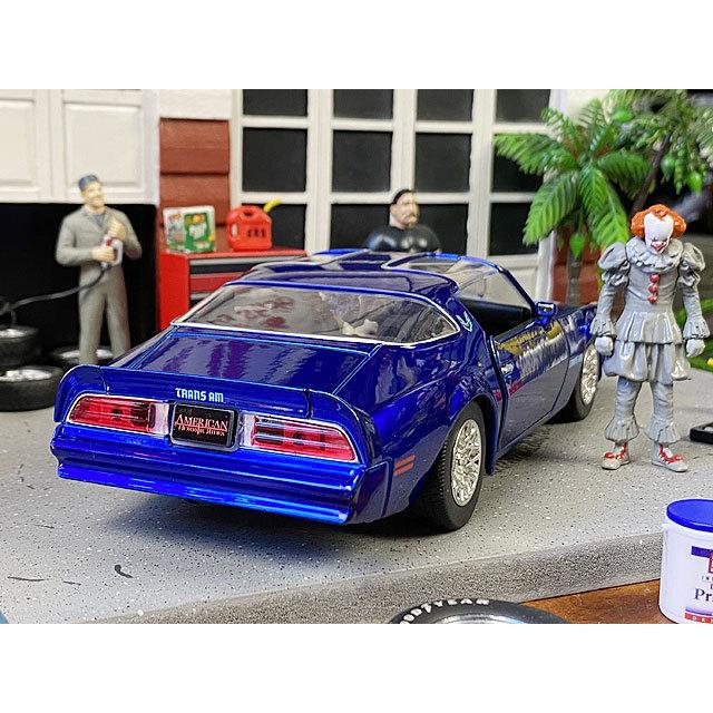 映画　IT/イット　1977年ポンティアック・ファイヤーバード　ミニカー　1/24　（ペニーワイズ＆ヘンリー・バウワーズのフィギュア付） |  | 09