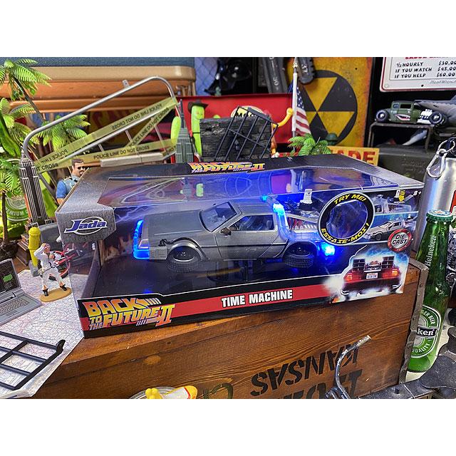Jada　映画　バック・トゥ・ザ・フューチャー　パート2　空飛ぶデロリアン　ダイキャストミニカー　1/24スケール　（LEDライト搭載）　■ |  | 19