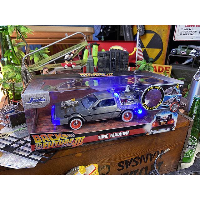 Jada　映画　バック・トゥ・ザ・フューチャー　パート3　光るデロリアン　ダイキャストミニカー　1/24スケール　（LEDライト搭載） |  | 19