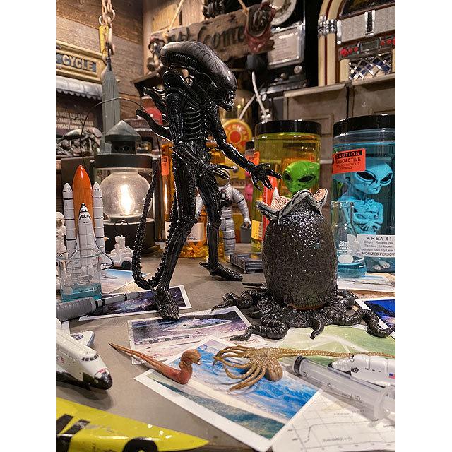 NECA 映画「エイリアン」ビッグチャップの7インチアクションフィギュア