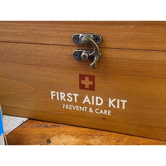 60s FIRST AID ビンテージ 救急箱 アメリカ製 60s FIRST AID ビンテージ 救急箱 アメリカ製 60s FIRST AID