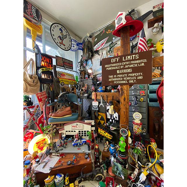 「世田谷ベースに貼ってある警告看板」　アルミサインボード　米軍基地の立入禁止看板　（蓄光バージョン）　アメリカン雑貨　アメリカ雑貨 |  | 10