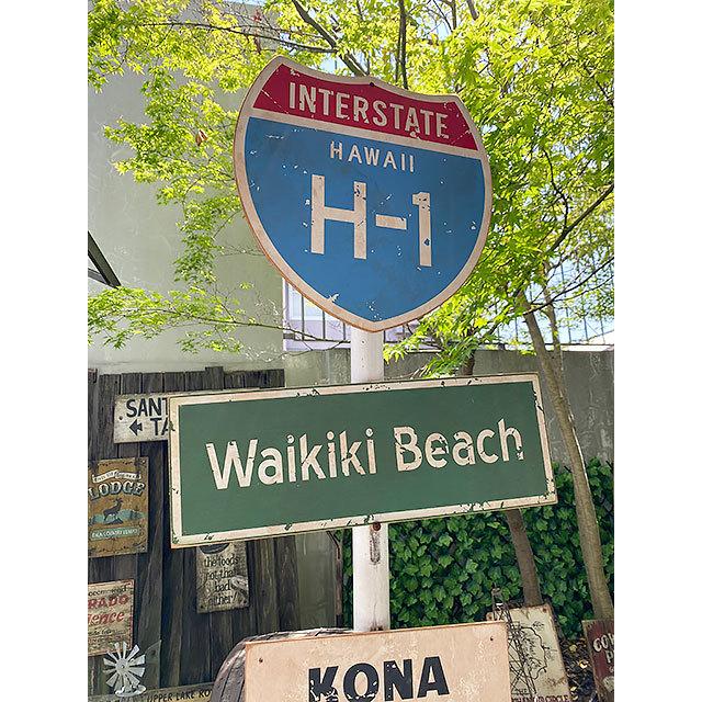 ハワイの道路標識　ウッドサイン　（ワイキキビーチ）　■　アメリカン雑貨　アメリカ雑貨 |  | 03